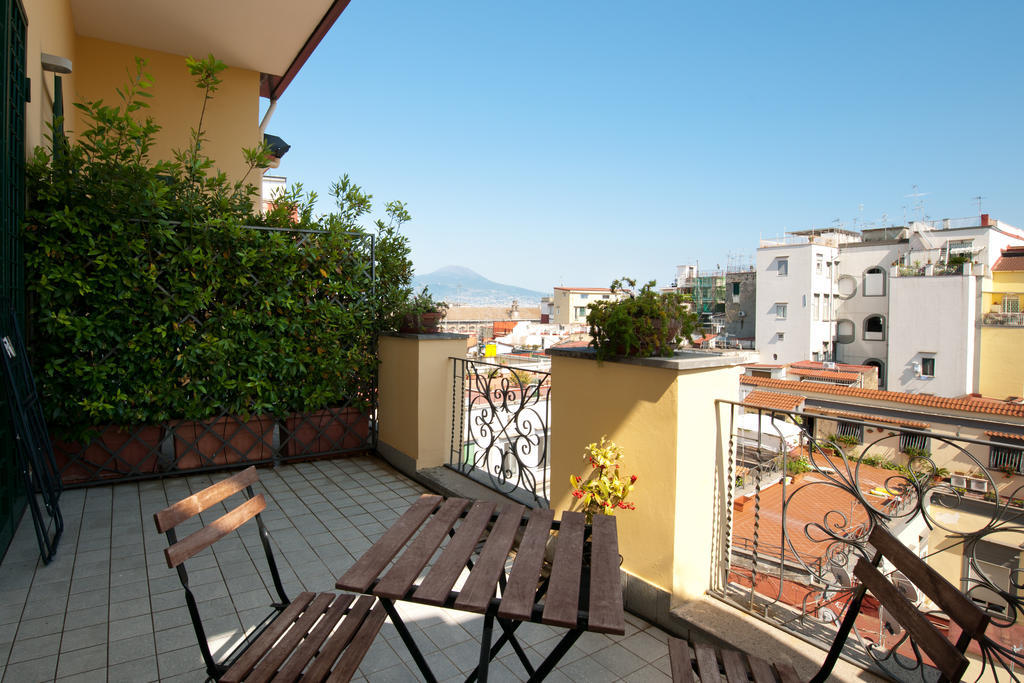 Nardones 48 Apartment Naples Luaran gambar